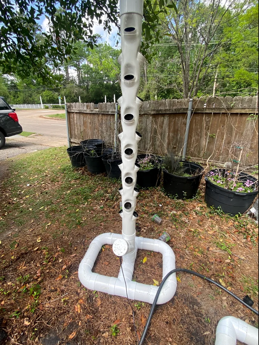 Early Hydra single hydroponic tower prototype
